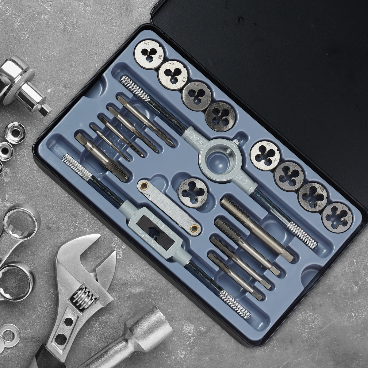 22-Part Tap & Die Set