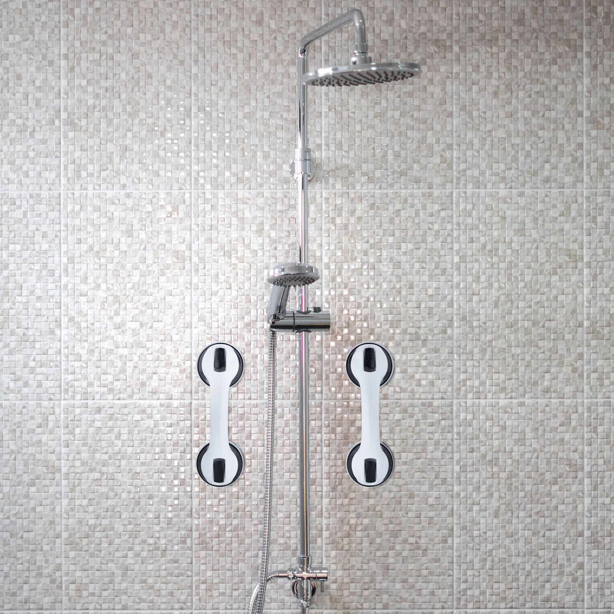 2 grip handles with suction cup