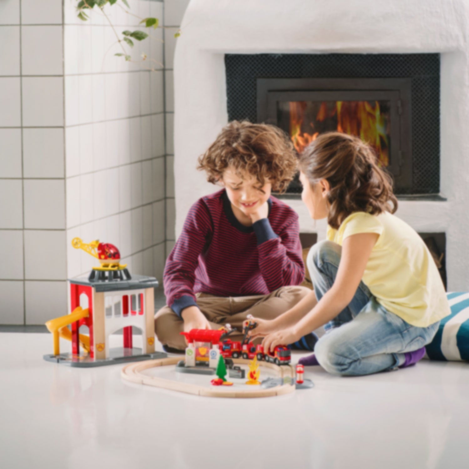 33815 Fireman themed train set