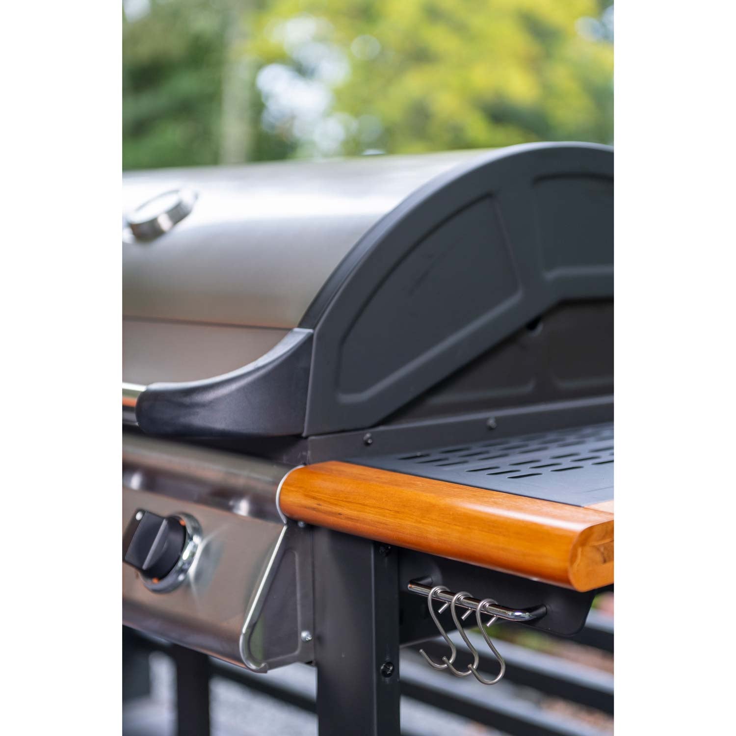 4-Burner Cast Iron Gas Grill, 77x41 cm Cooking Area