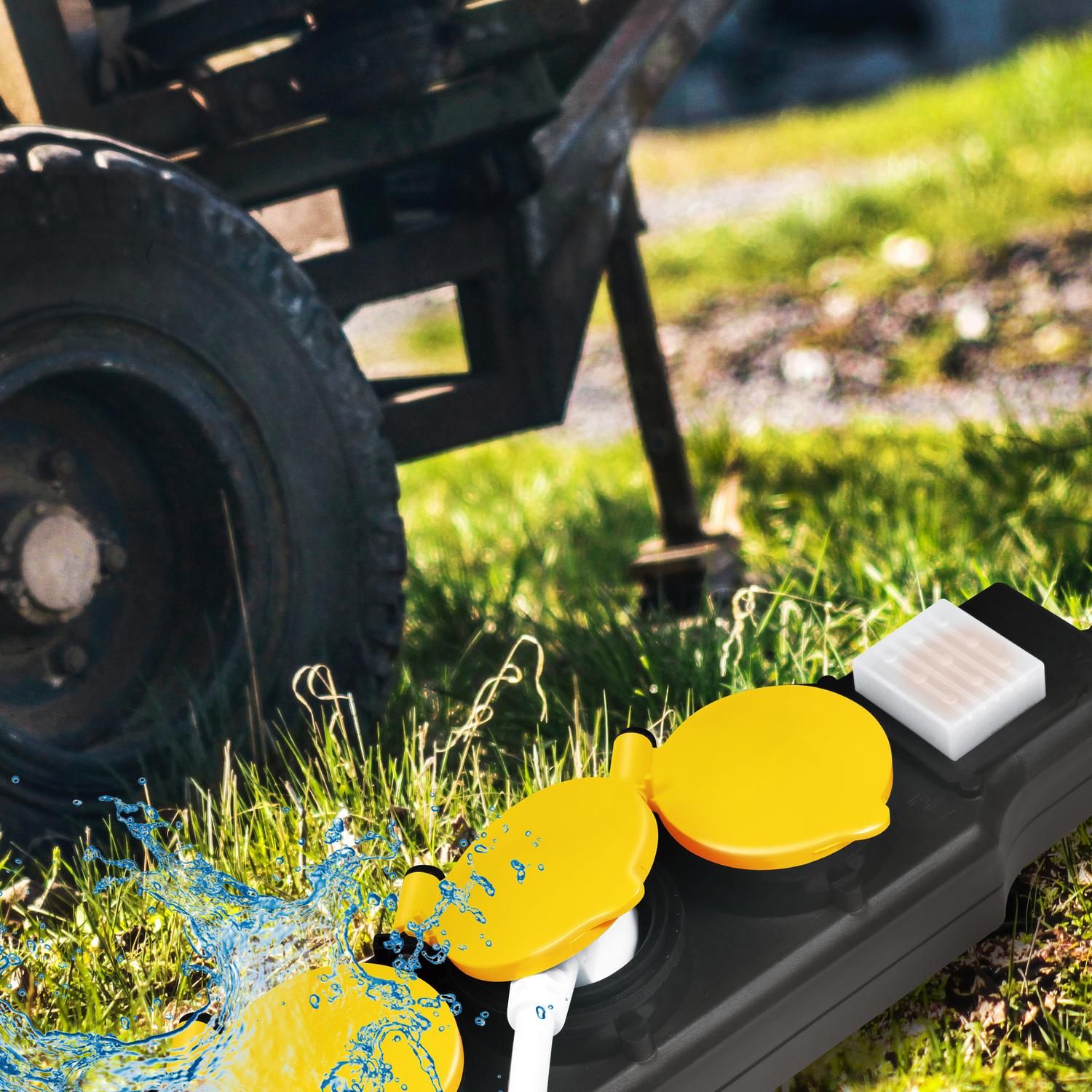 4-way socket outlet with switch Outdoor use IP44