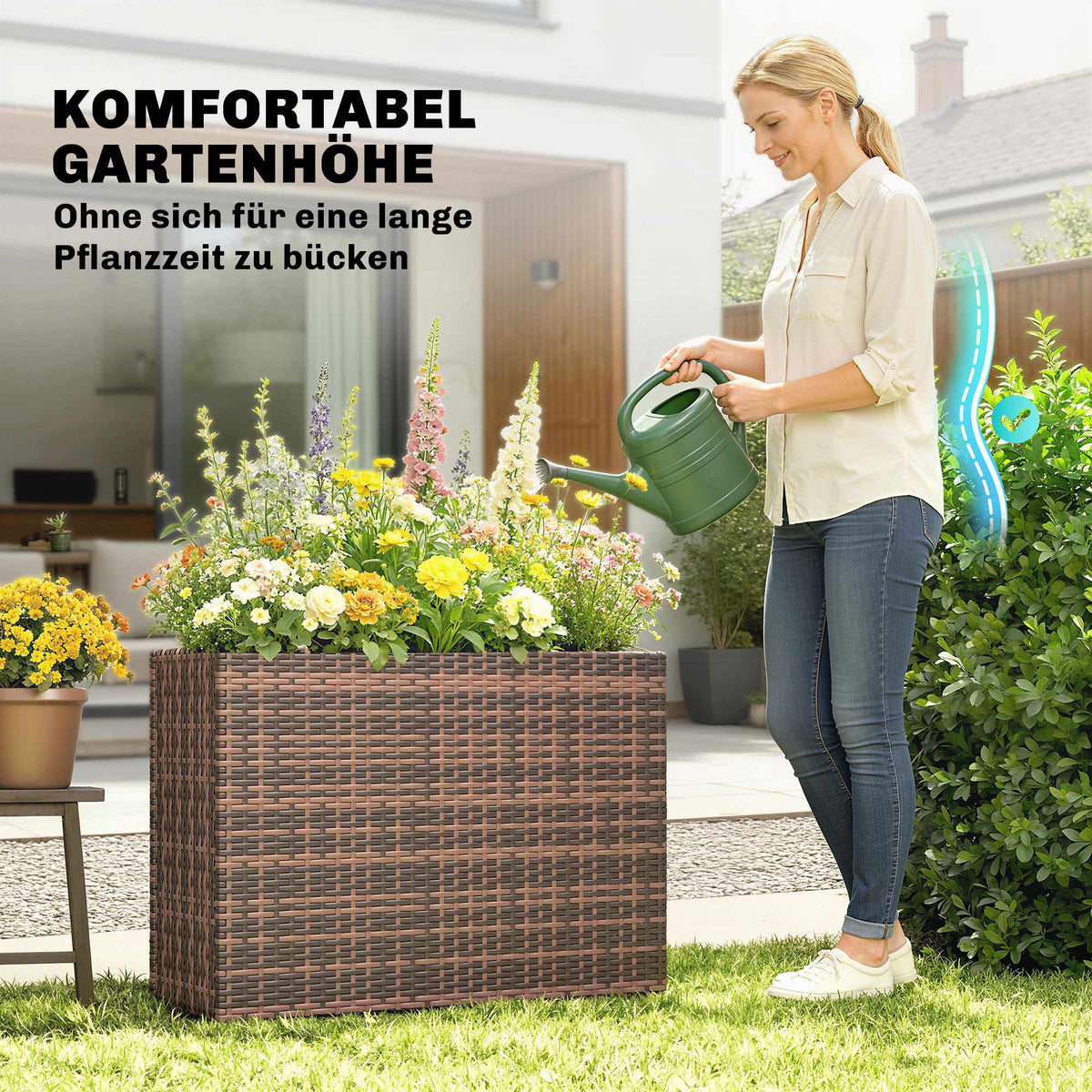 Adjustable Rattan Planter Box with Removable Liner, Brown