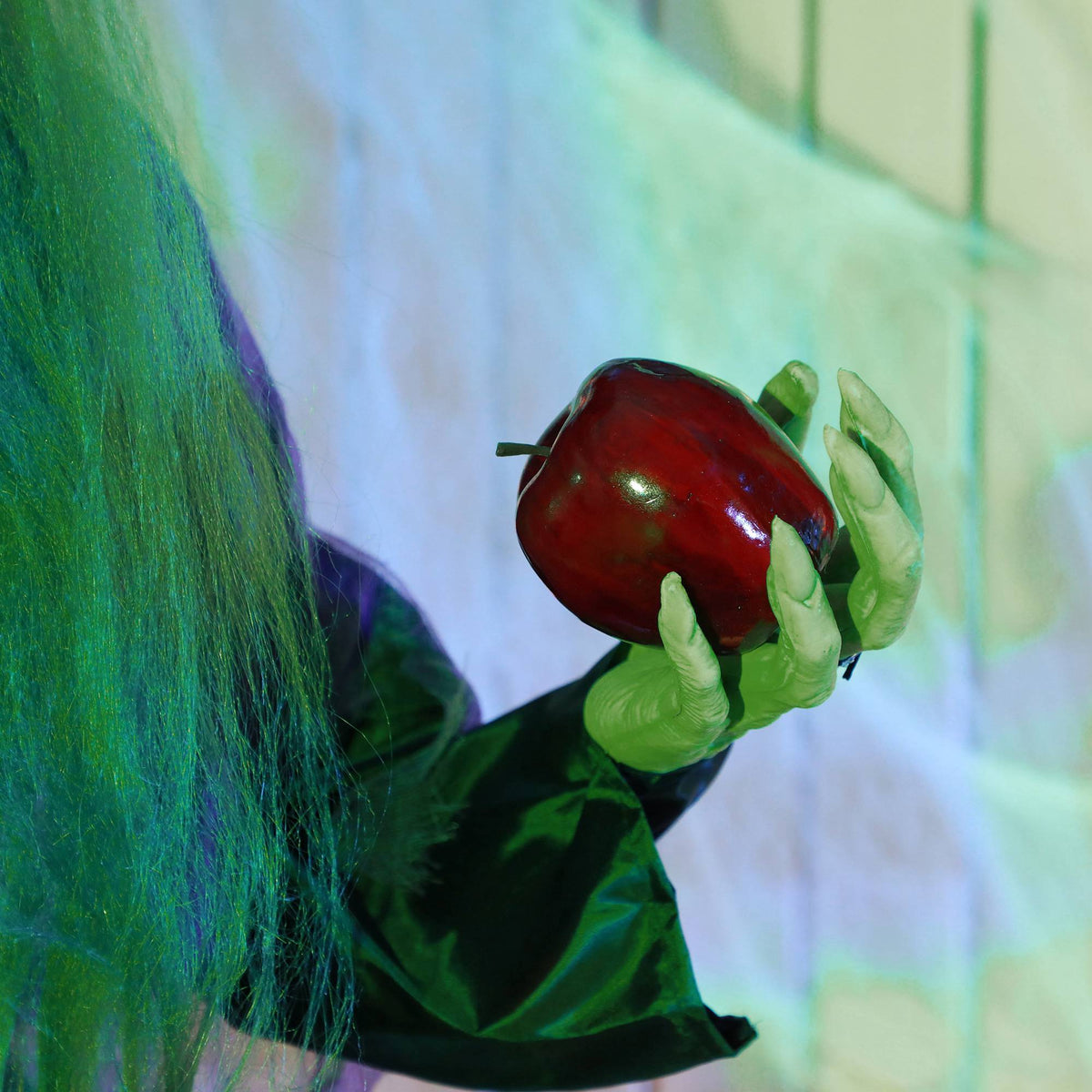 Animated Witch Halloween Decoration, 180 cm, Red Eyes