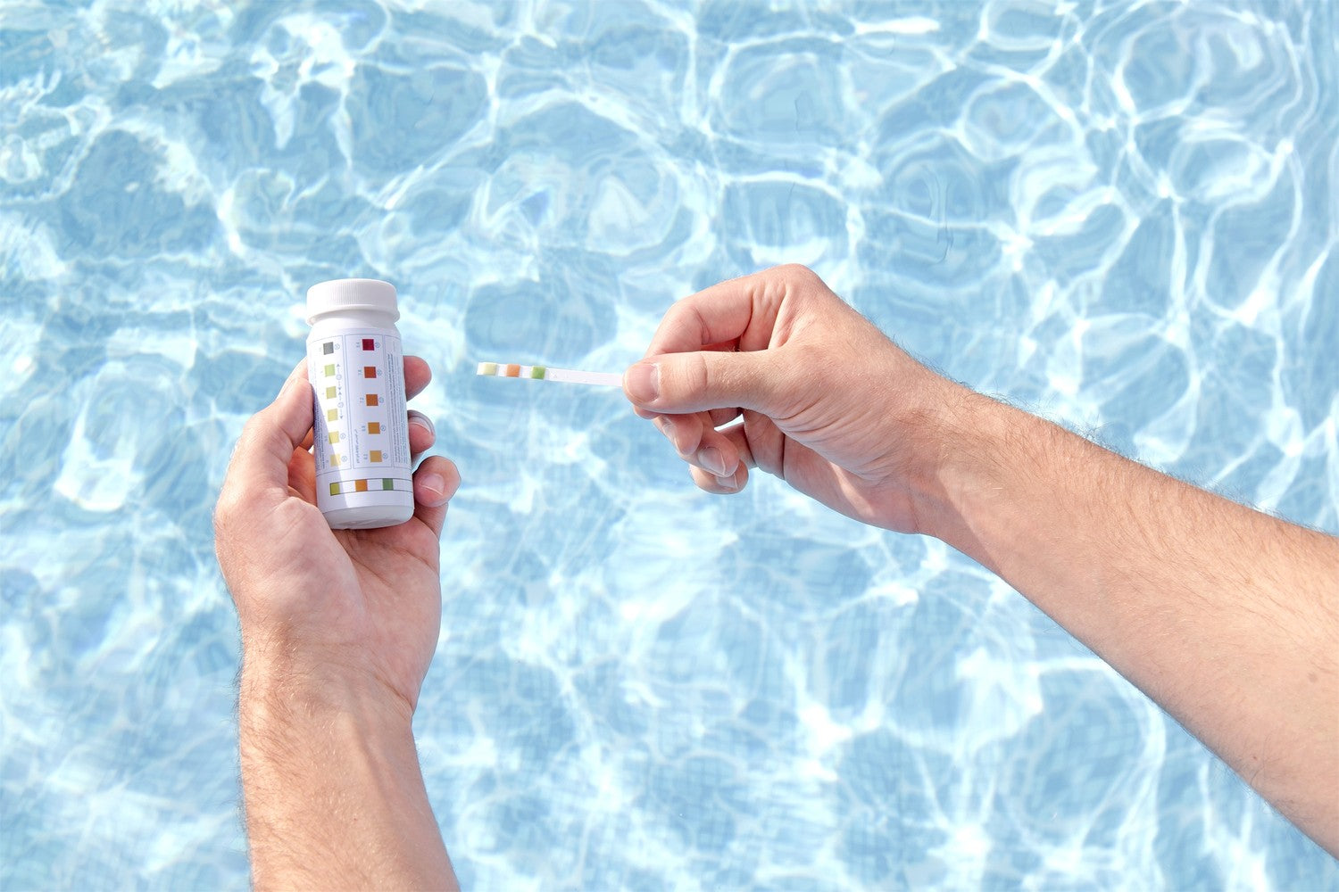 AquaClear Pool Cleaning Set