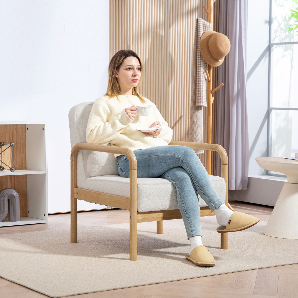 Armchair Living Room Lounge Chair with Armrests, Wooden Legs, Large and Thick Seat, Relaxation Chair Reading Chair with Throw Pillow, Bouclé Look, Upholstered Chair for Bedroom White |