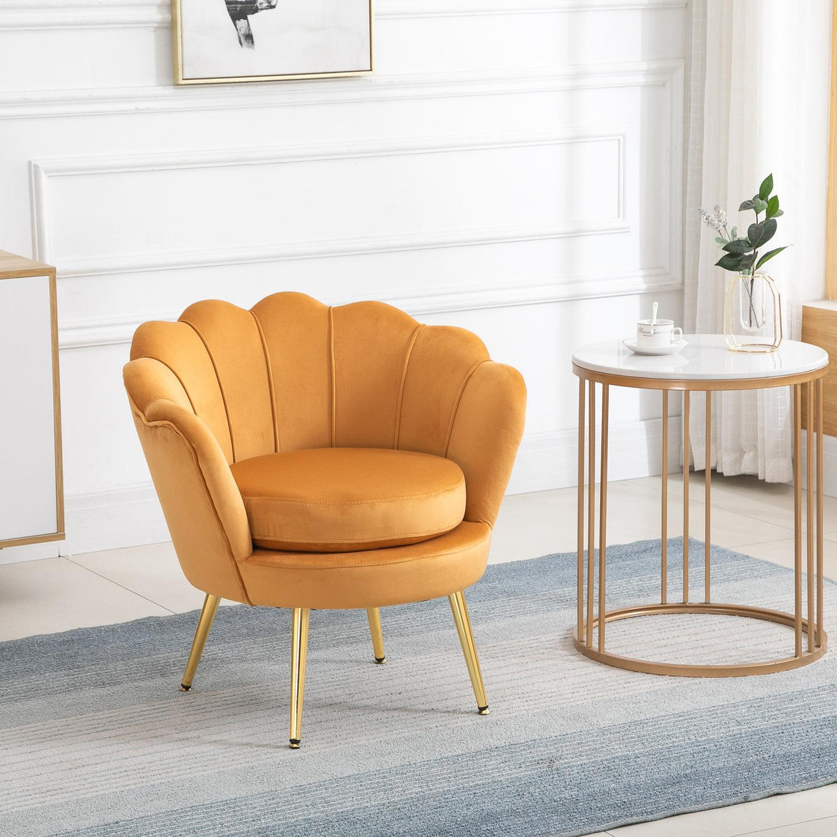 Armchair Upholstered Armchair in Shell Shape Relaxation Chair with Metal Legs Dressing Chair with Velvet Look for Bedroom Living Room Yellow
