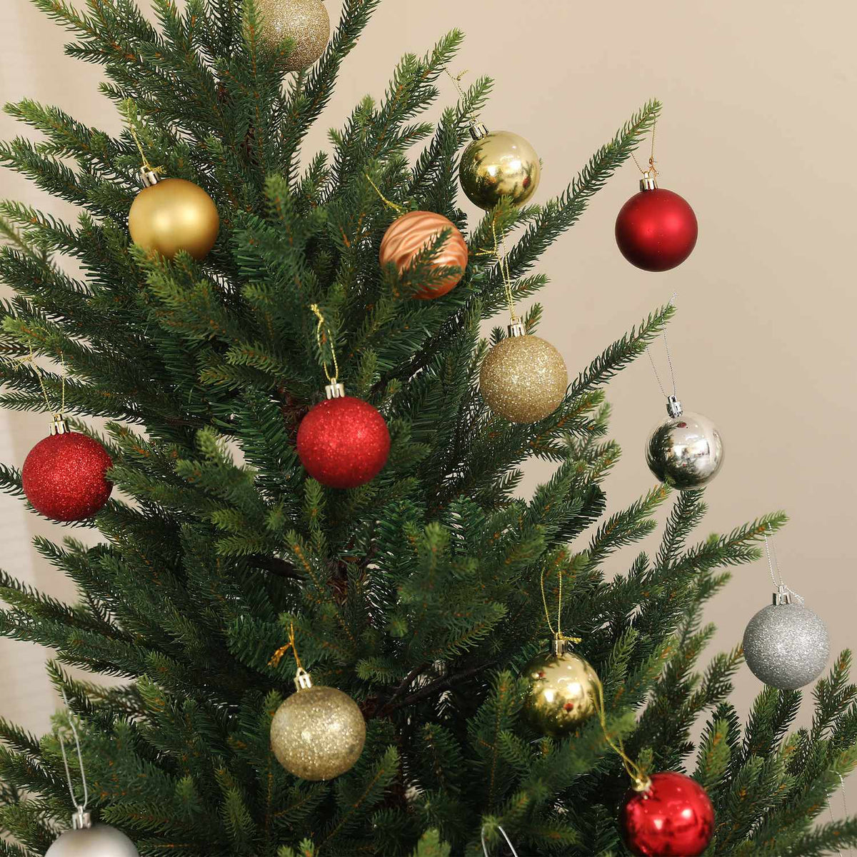 Artificial Christmas Tree, 180cm Christmas Tree with 1046 Tips, Steel Stand, Flame Retardant, for Christmas Decoration, Indoor, Green