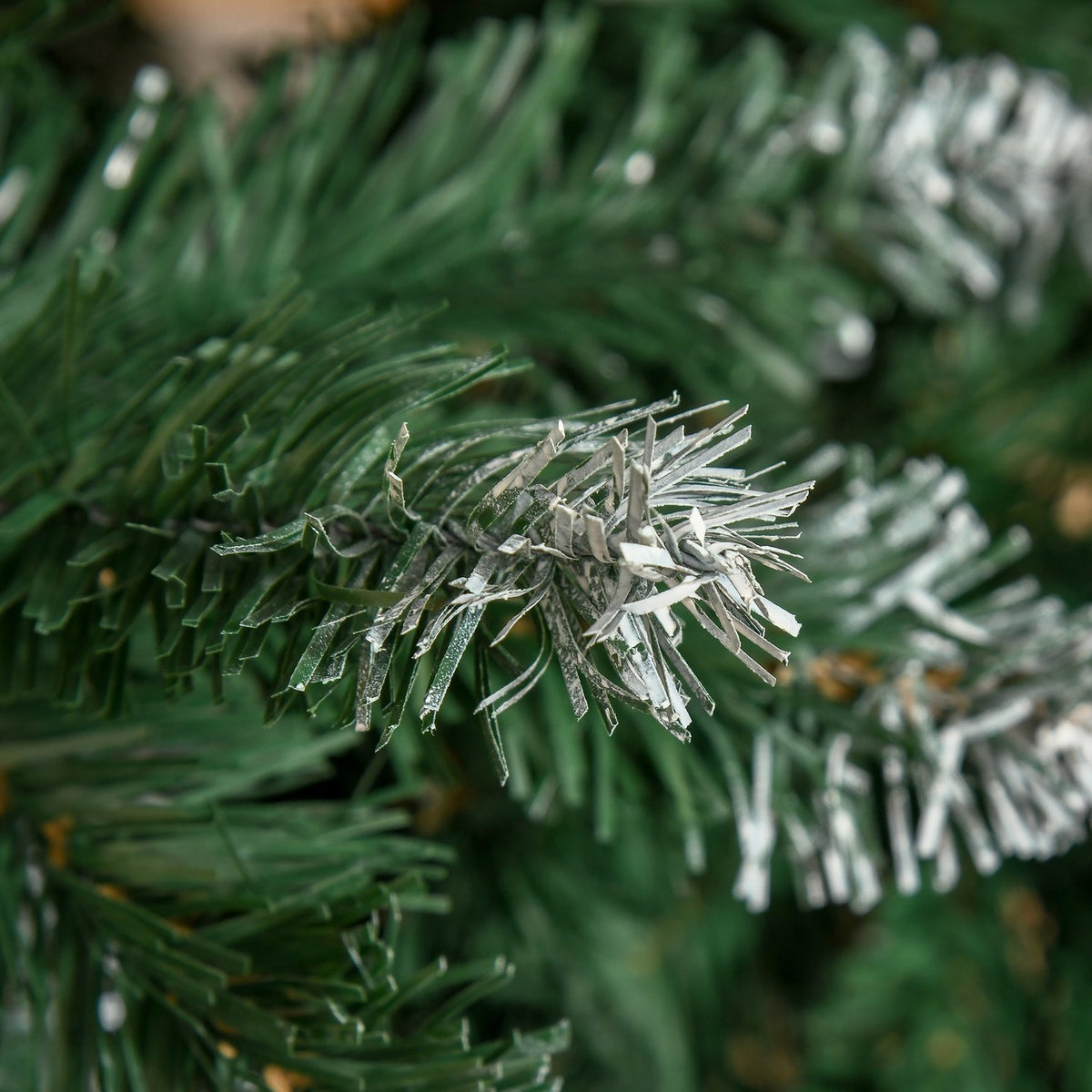 Artificial Christmas Tree, 180 cm, Realistic Pine Look