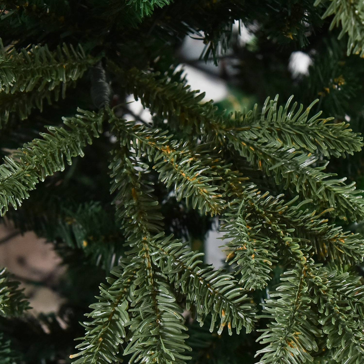 Artificial Christmas Tree 2.1 M Christmas Tree Pvc Pe Metal Green Ø105 X 210 Cm