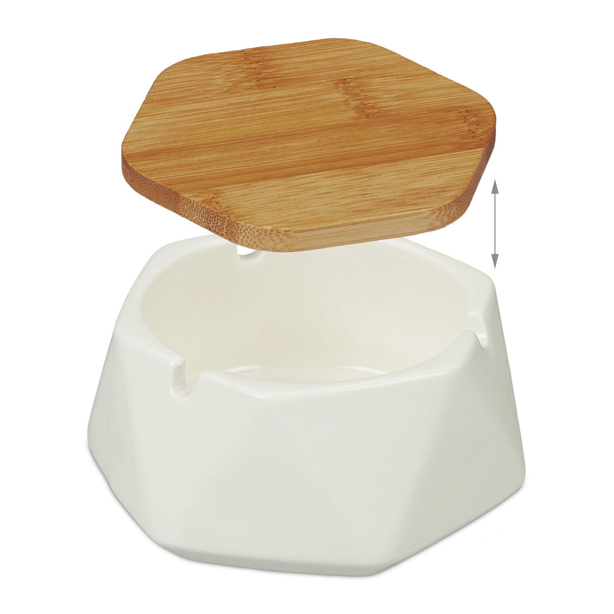 Ashtray with lid