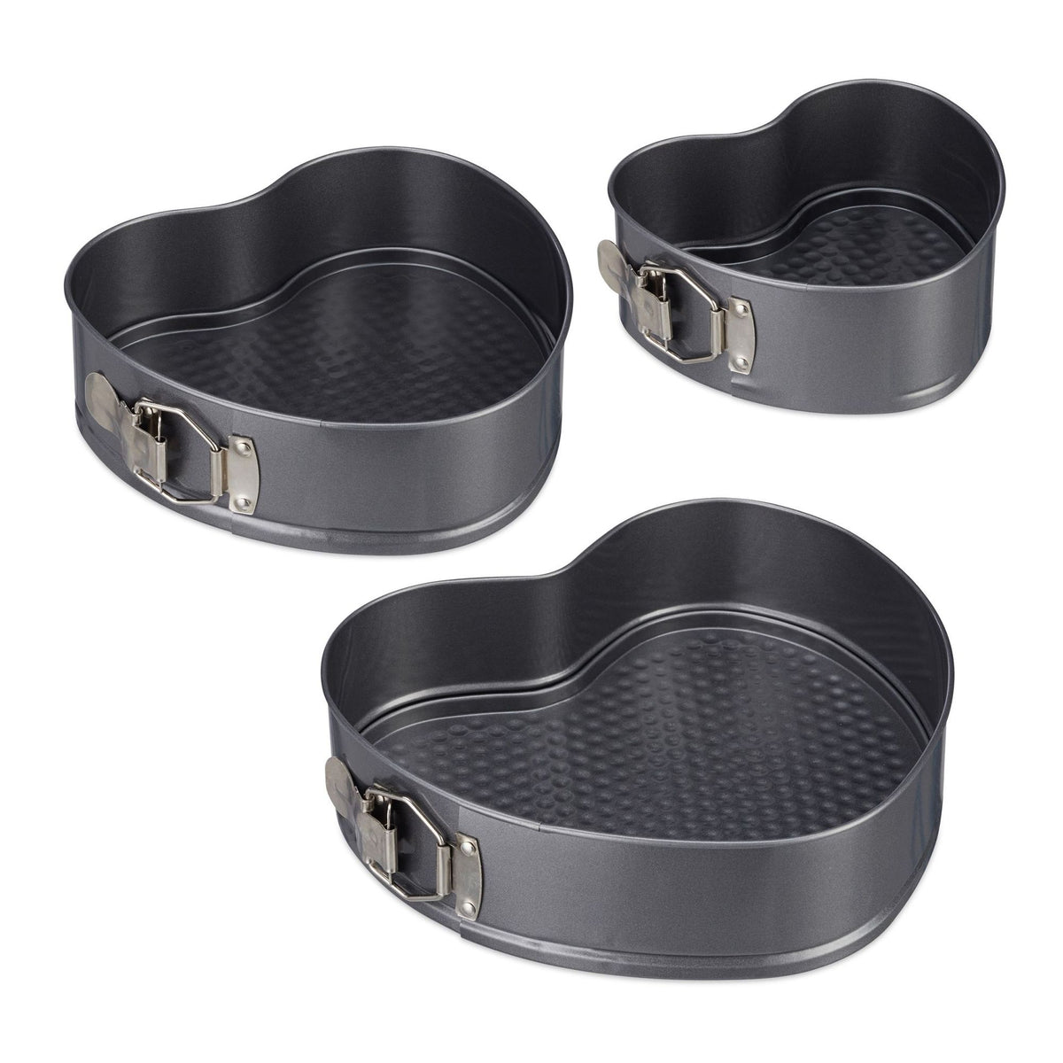 Baking tin with heart set of 3
