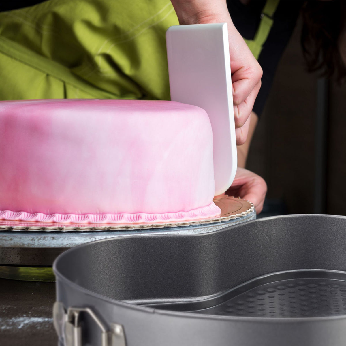 Baking tin with heart set of 3