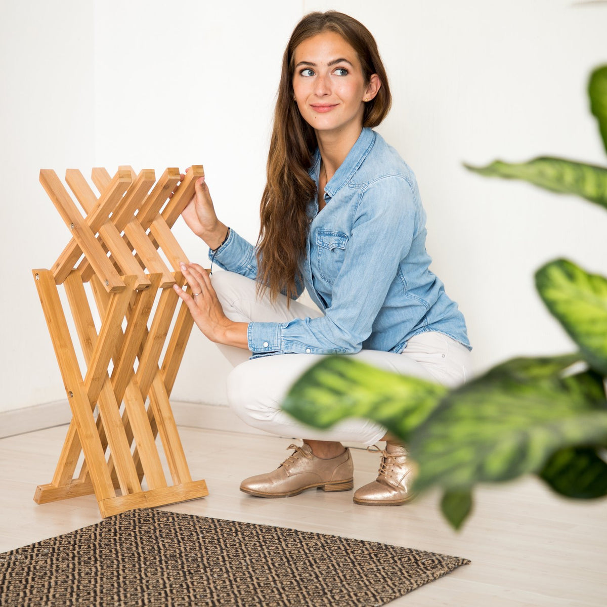 Bamboo Folding Stool – Compact, Versatile, Indoor/Outdoor Use