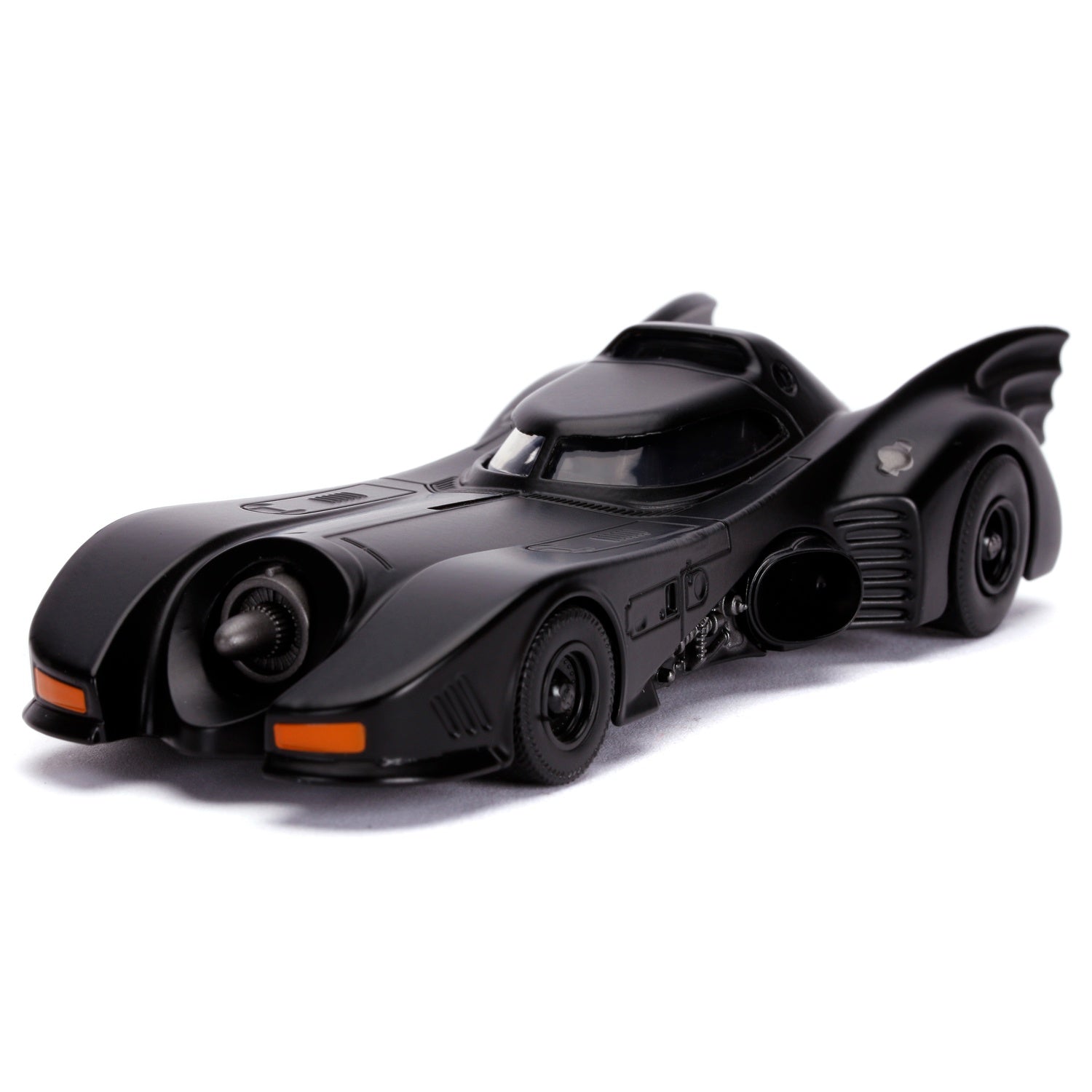 Batman Figure with 1989 Batmobile 1:32
