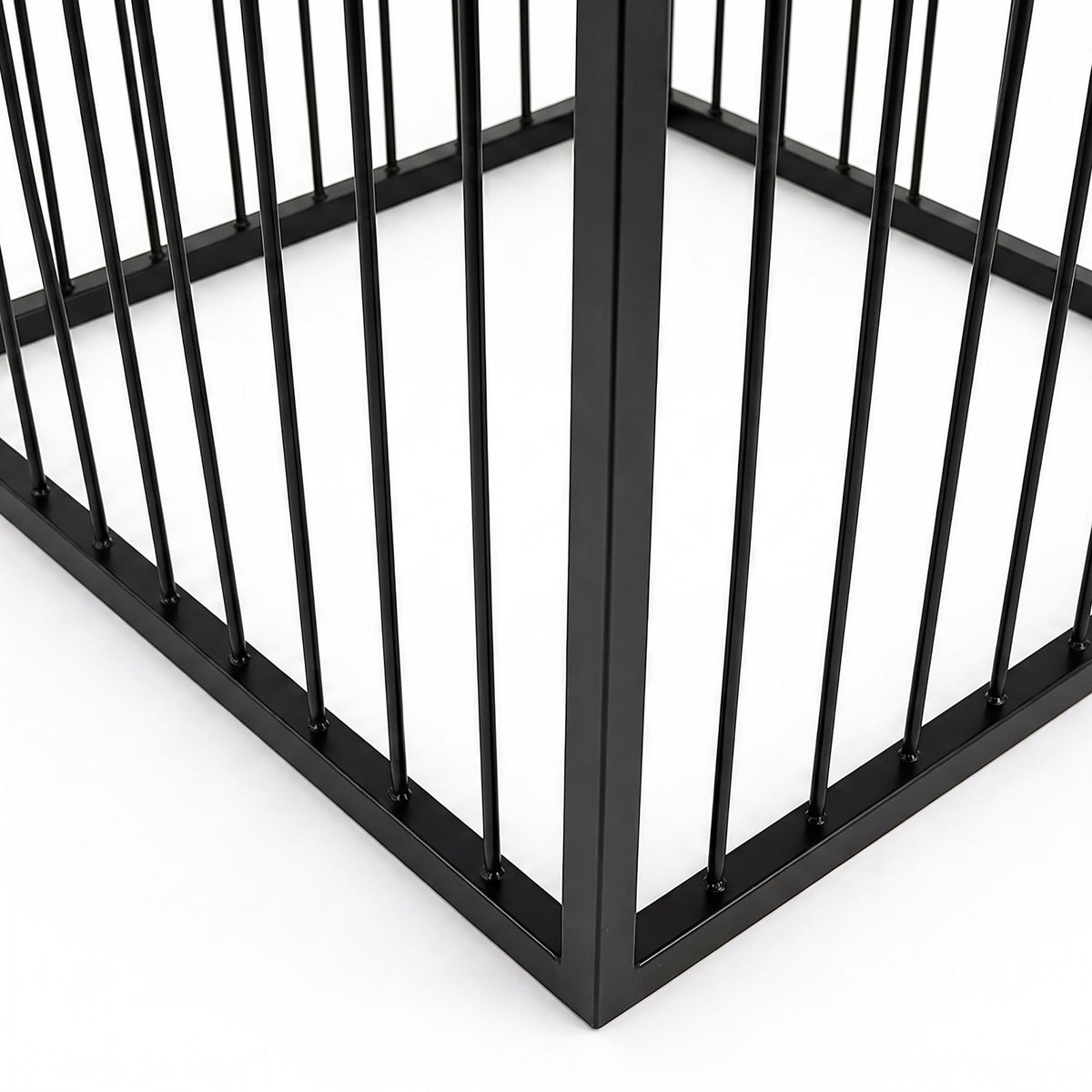 Black Iron Plant Stand, 61 cm – Modern Lattice Design