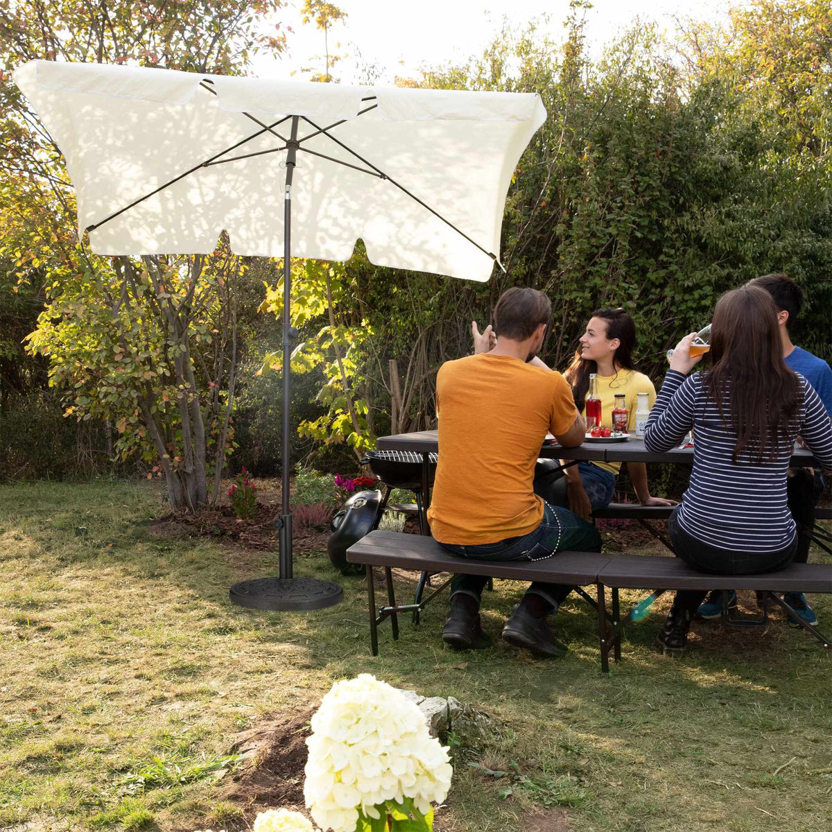 Black parasol stand