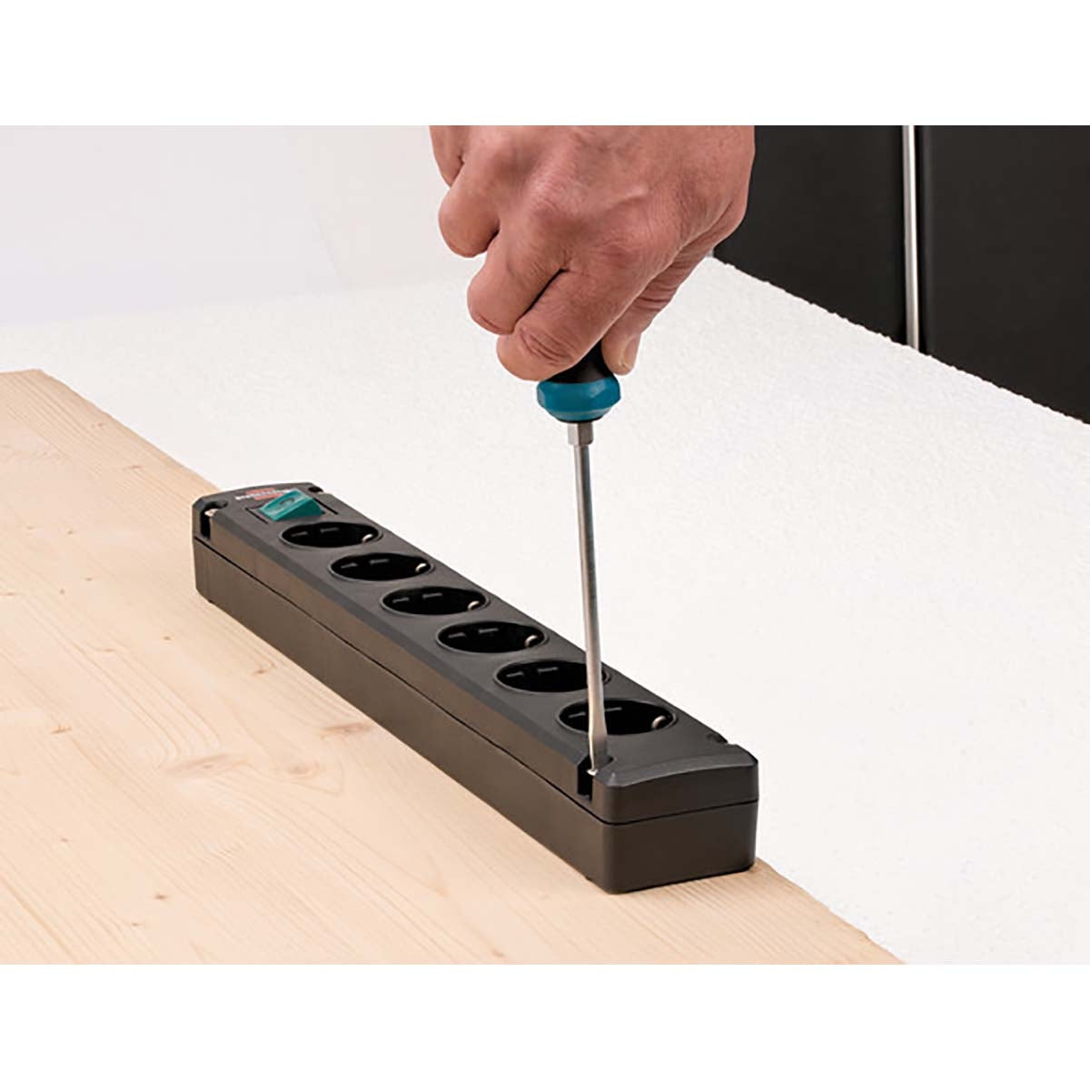 Bremounta Extension sleeve 6-way Black 3.00 m H05VV-F 3G1.5 TYPE F