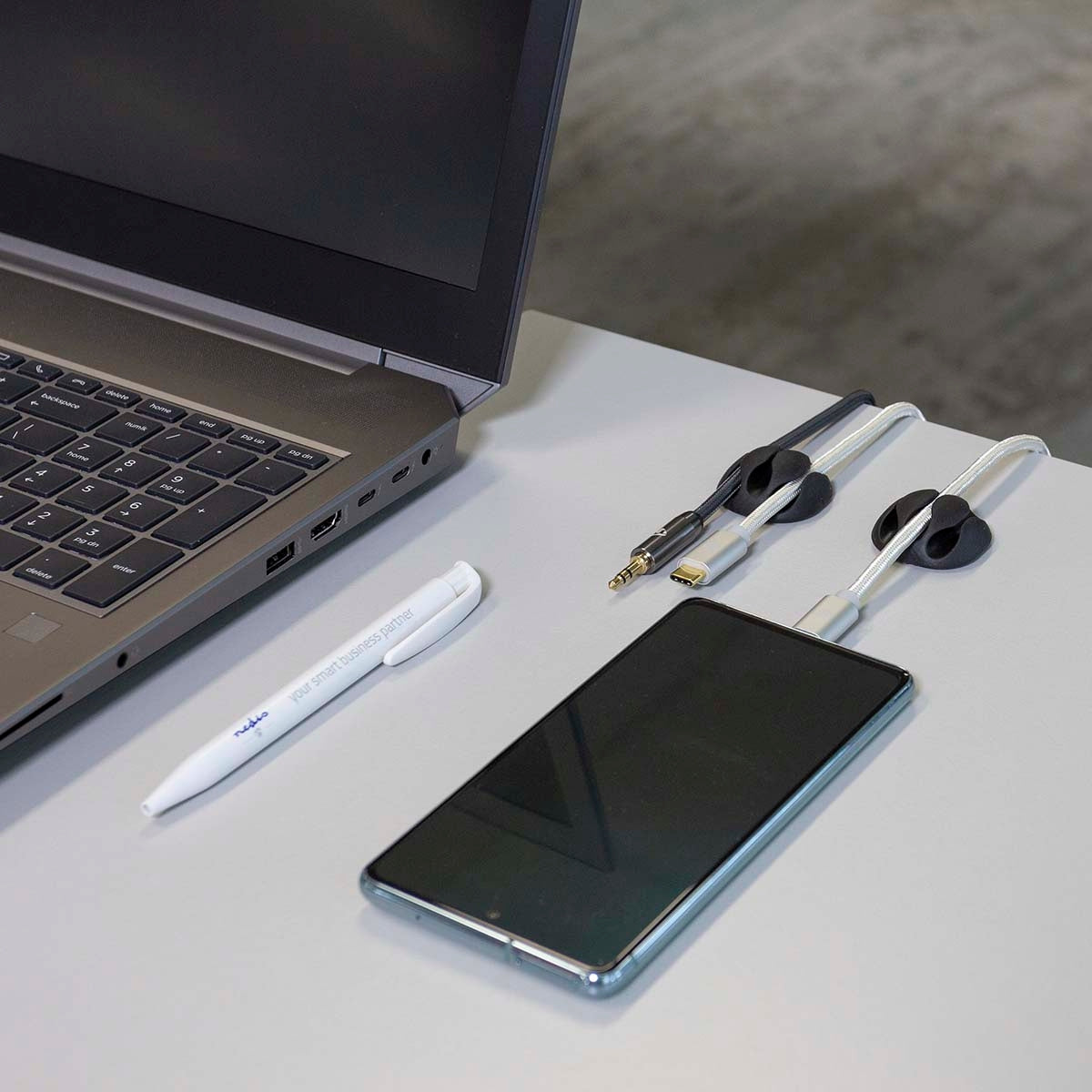 Cable Management | Cable clamp | Click and Go | 4 pcs. | Number of seats: 3 Discs | Maximum cable thickness: 5.3 mm | TPE | Black