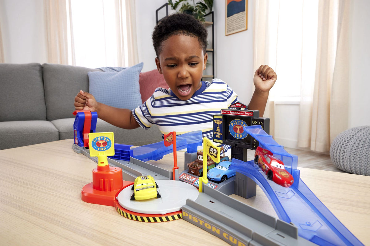 Cars Piston Cup Stunt Track Set with Lightning McQueen