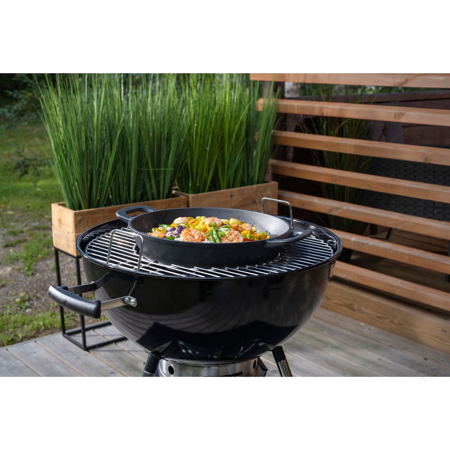 Charcoal grill Gourmet 57 with Ash collection