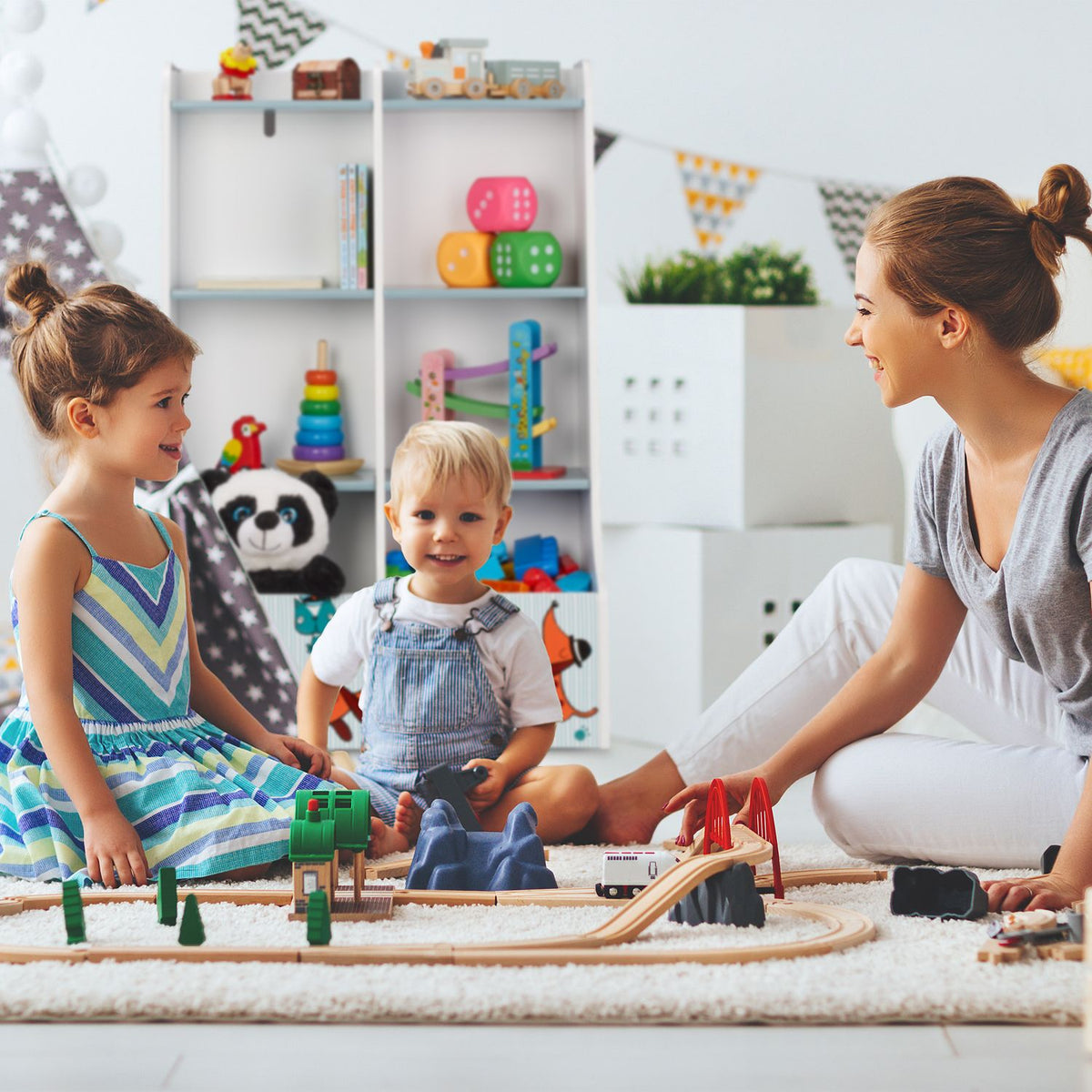 Children's Shelf with Puppies Motif