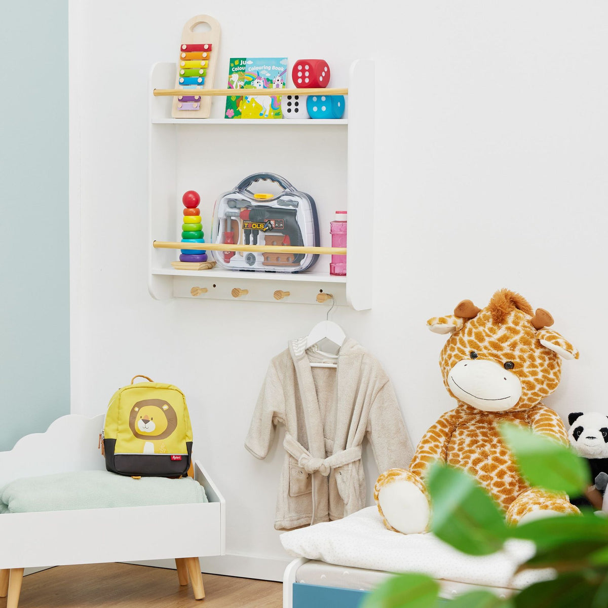 Children's shelf 2 shelves and 4 hooks