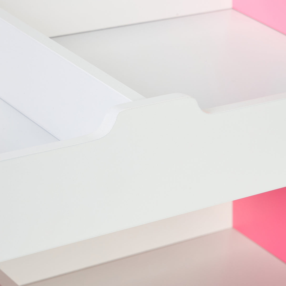 Children's shelf with 5 compartments