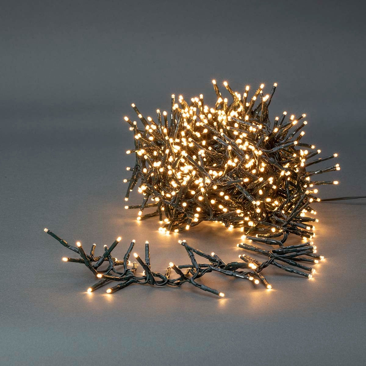 Christmas lights | Cluster | 768 LEDs | Warm White | 5.60 m | Lighting effects: 7 | Indoors or Outdoors | Power adapter