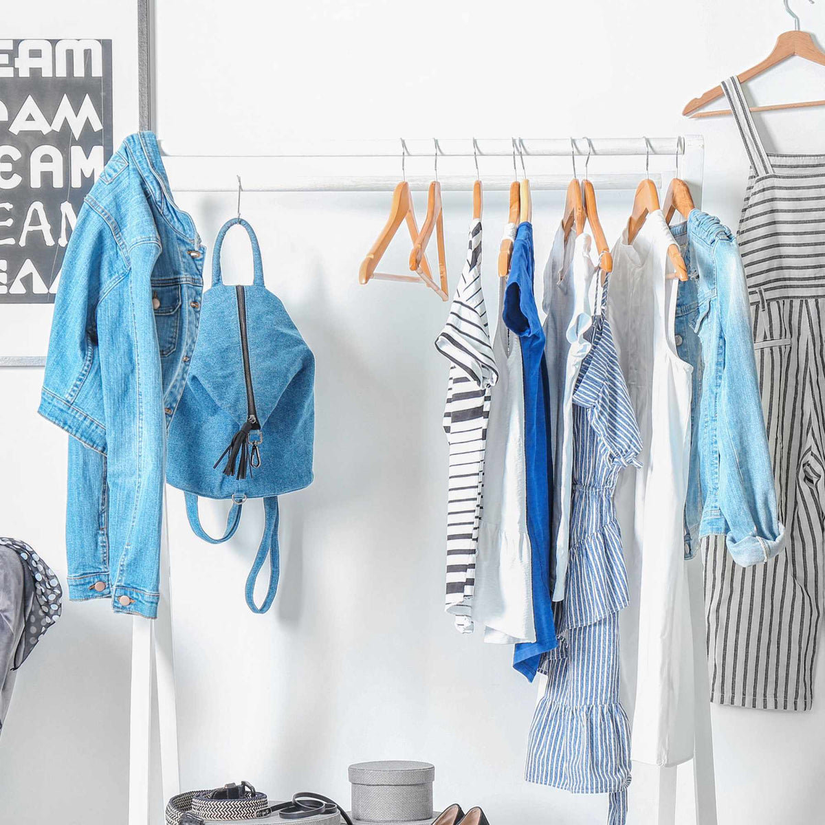 Clothes hangers set