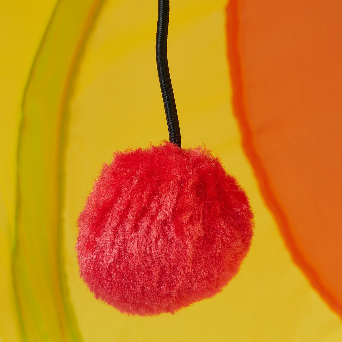 Collapsible cat tunnel in colorful colors
