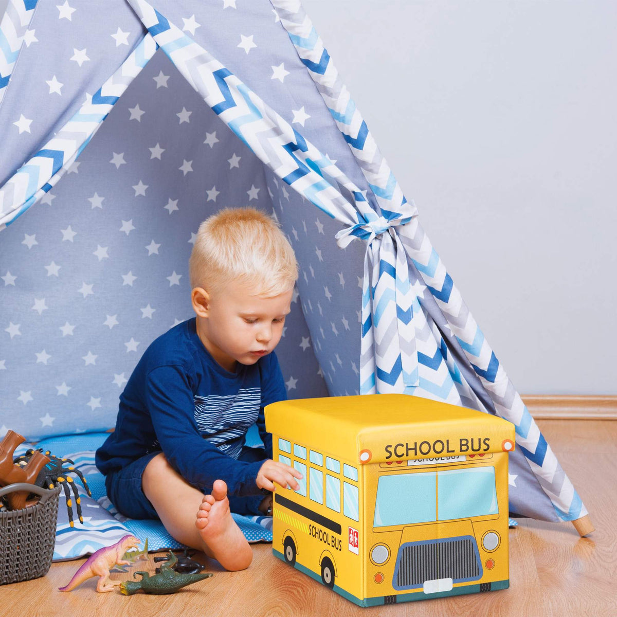 Collapsible toy box with storage space