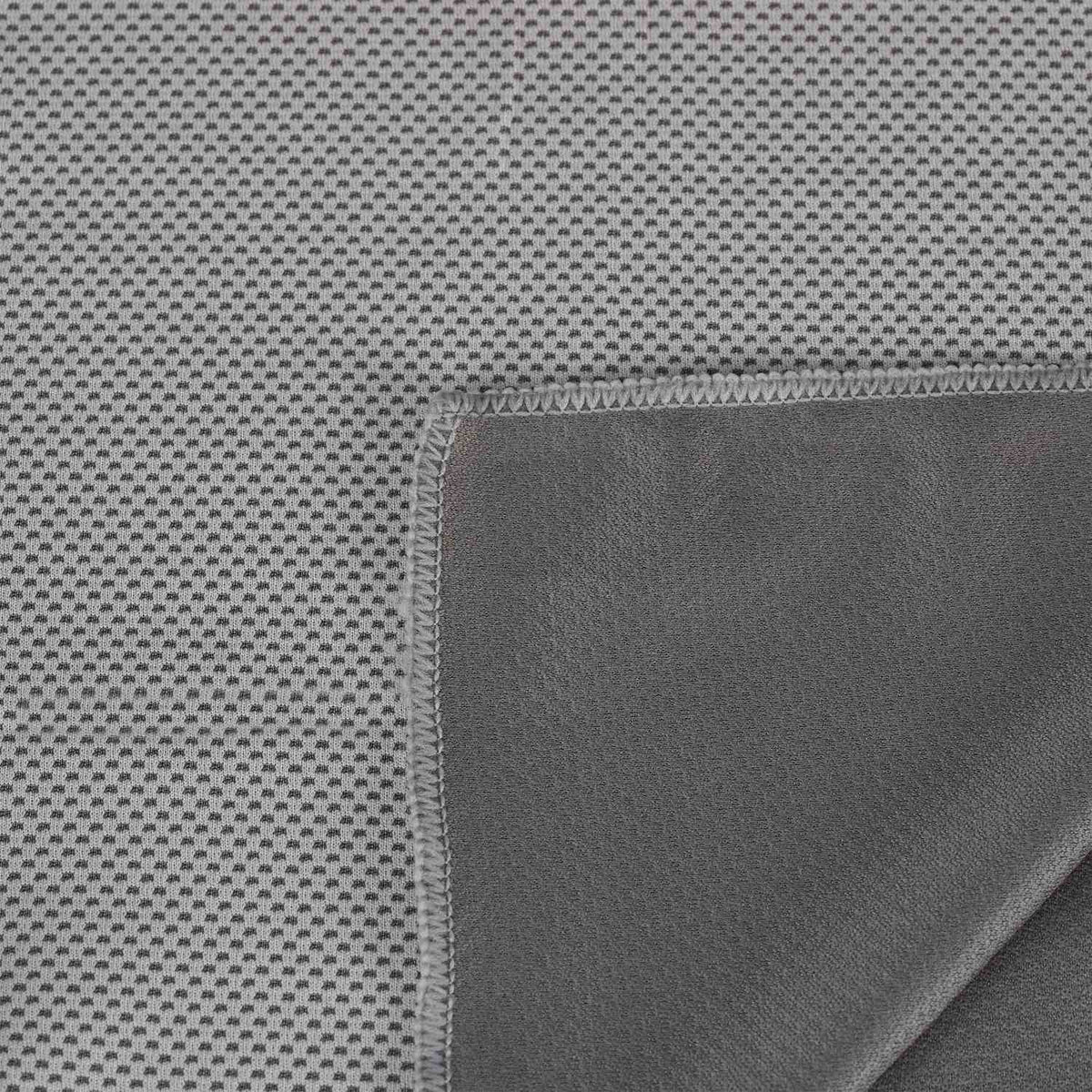 Cooling towel in a pack of 2