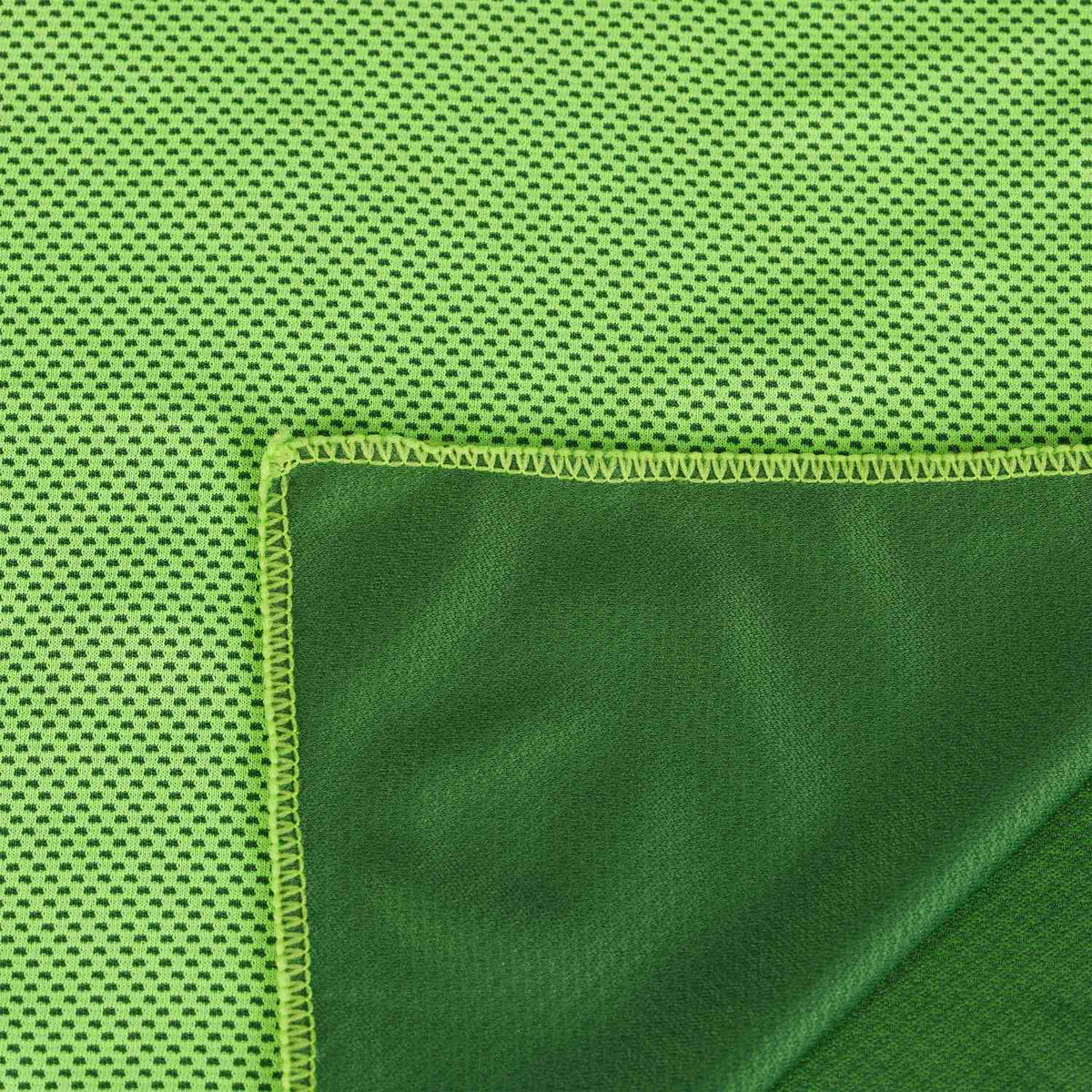 Cooling towel in a pack of 2