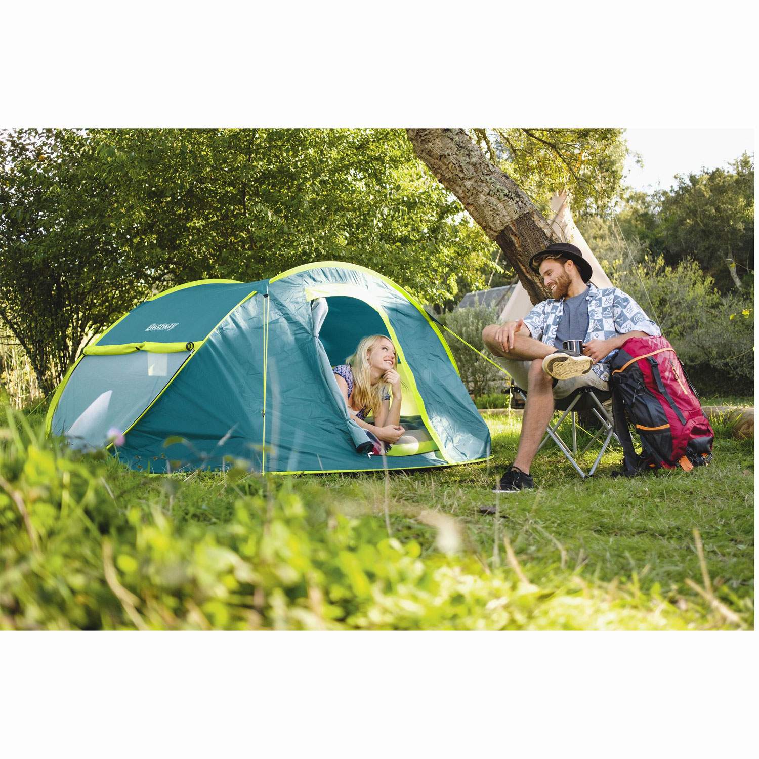 Coolmount Family Tent 4 man 2.10m x 2.40m x 1.00m