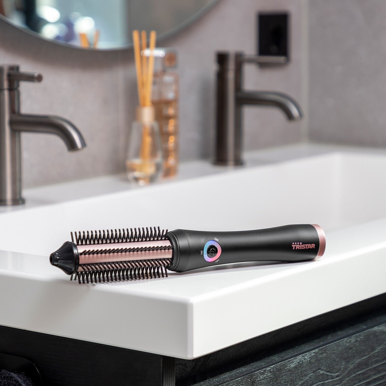 Cordless hot air brush HD-2503