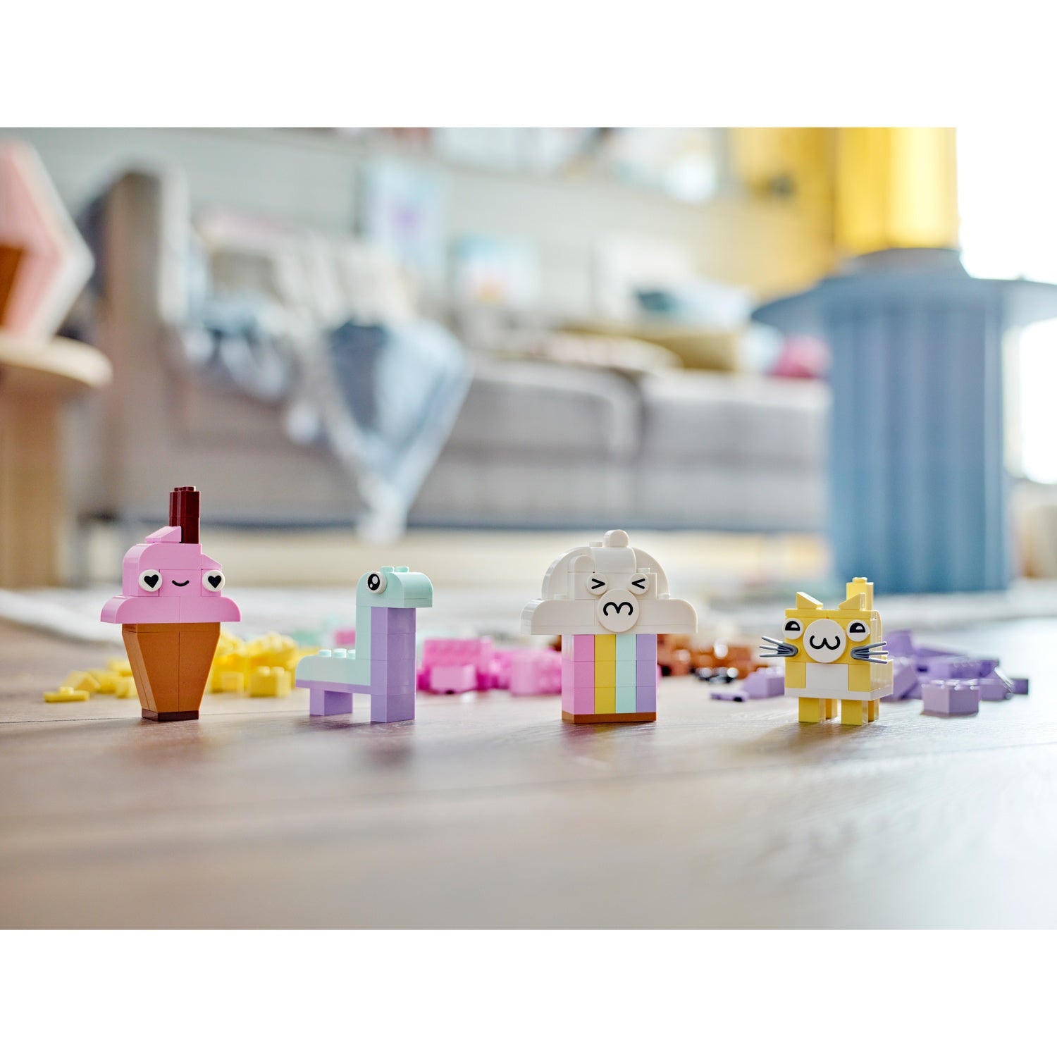 Creative fun with pastel colors 11028