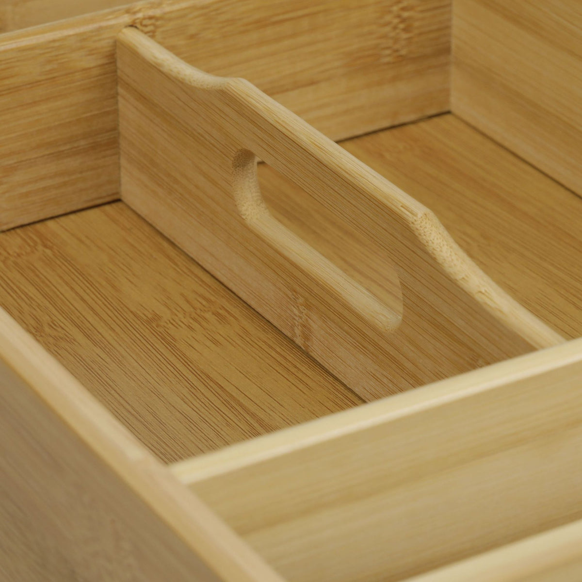 Cutlery tray in bamboo with carrying handle