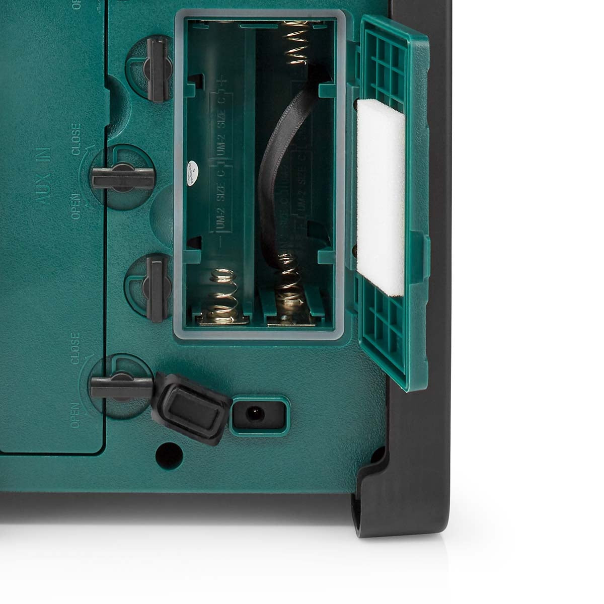 DAB+ Radio | Jobsite Radio | DAB+ / FM | 2.2 " | Black White Screen | Battery Powered / Mains Powered | Digital | 15 W | Bluetooth® | Alarm clock | Sleep timer | IP65 | Carrying handle | Black / Green