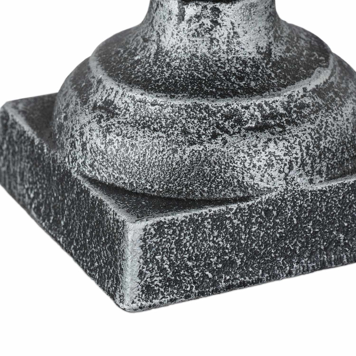 Decorative vase in cast iron