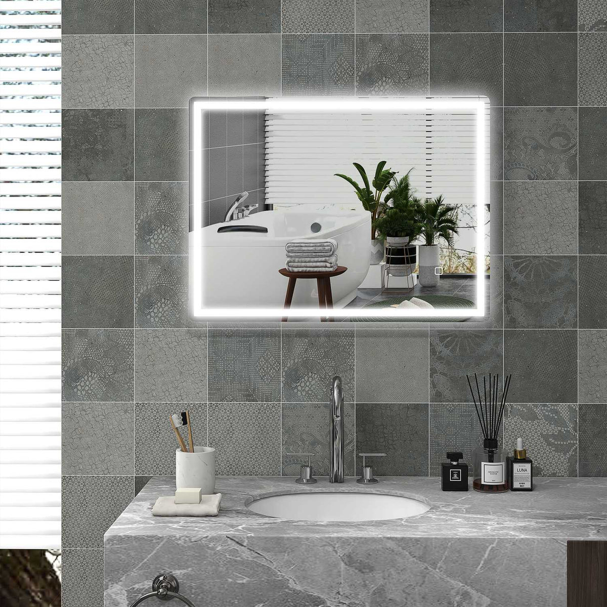 Dimmable Light Mirror Bathroom Mirror 80X60Cm Memory Function Fog-Free