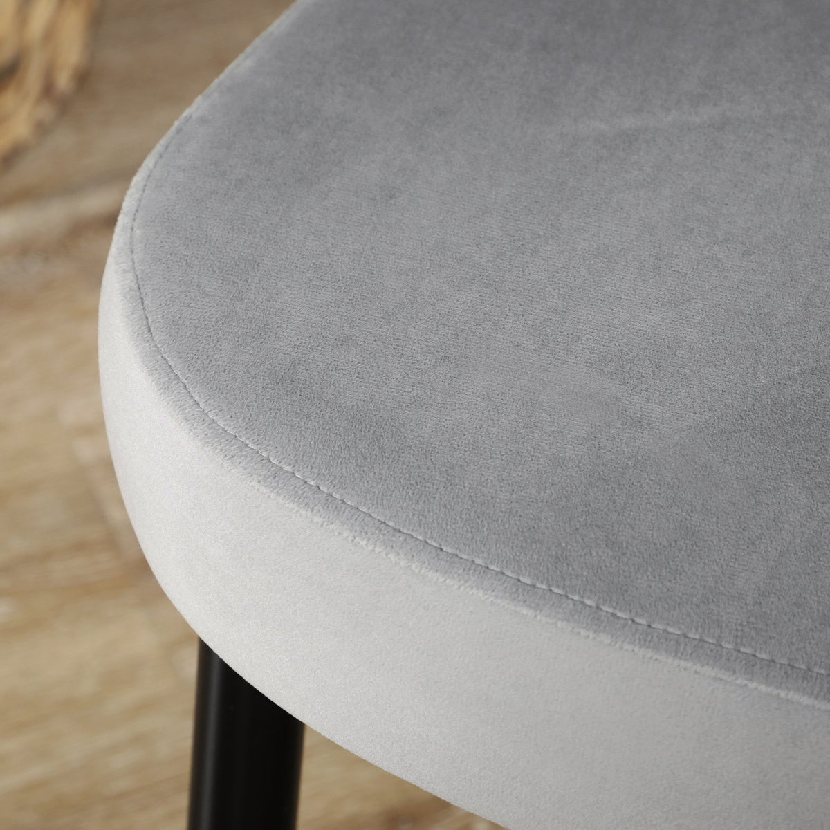 Dining Room Chair Set Of 4 Kitchen Chairs With Backrest, Velvet Look Upholstery, Steel Frame, Gray, 46X65X87Cm