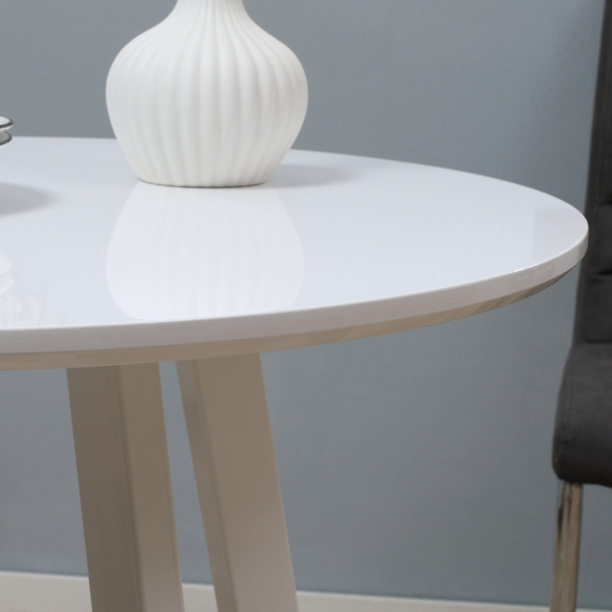Dining Table Round Kitchen Table, Side Table, Dining Room Table, Beveled Legs, White, 72X72X75Cm