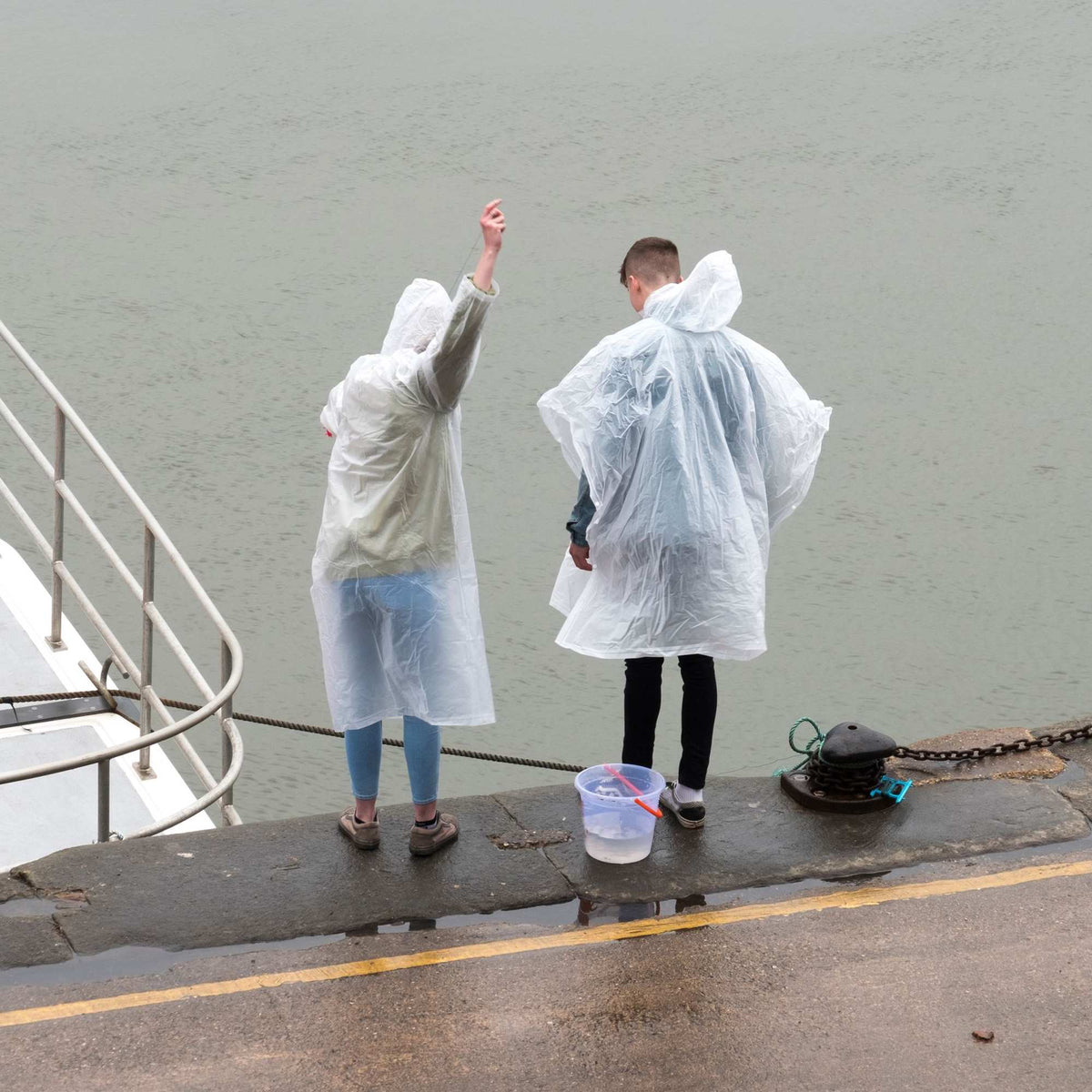Disposable poncho set of 20