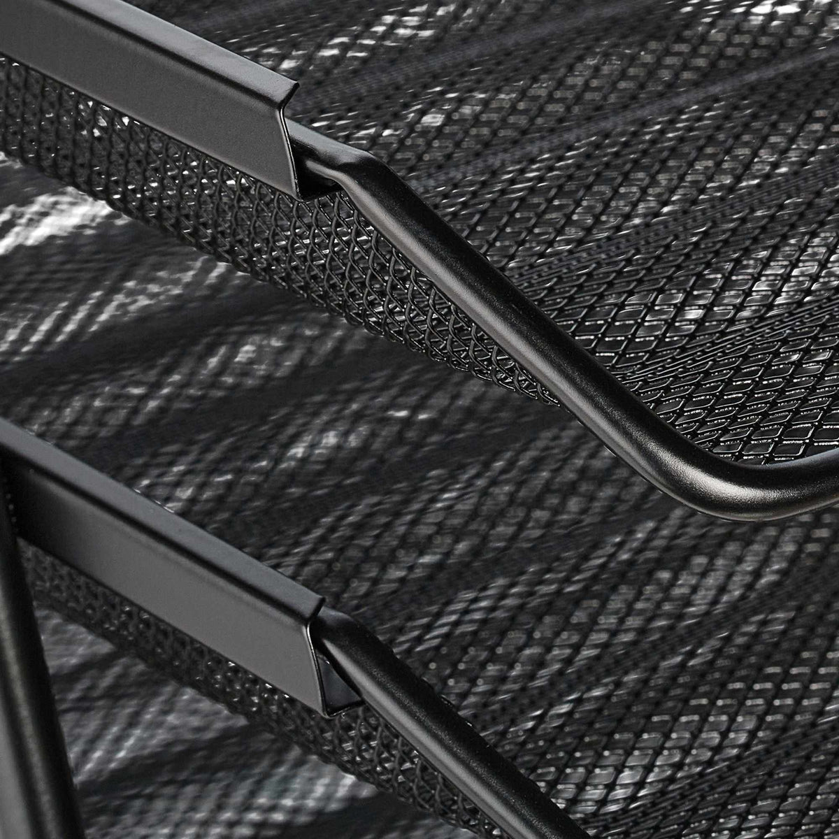 Document compartment with 5 compartments