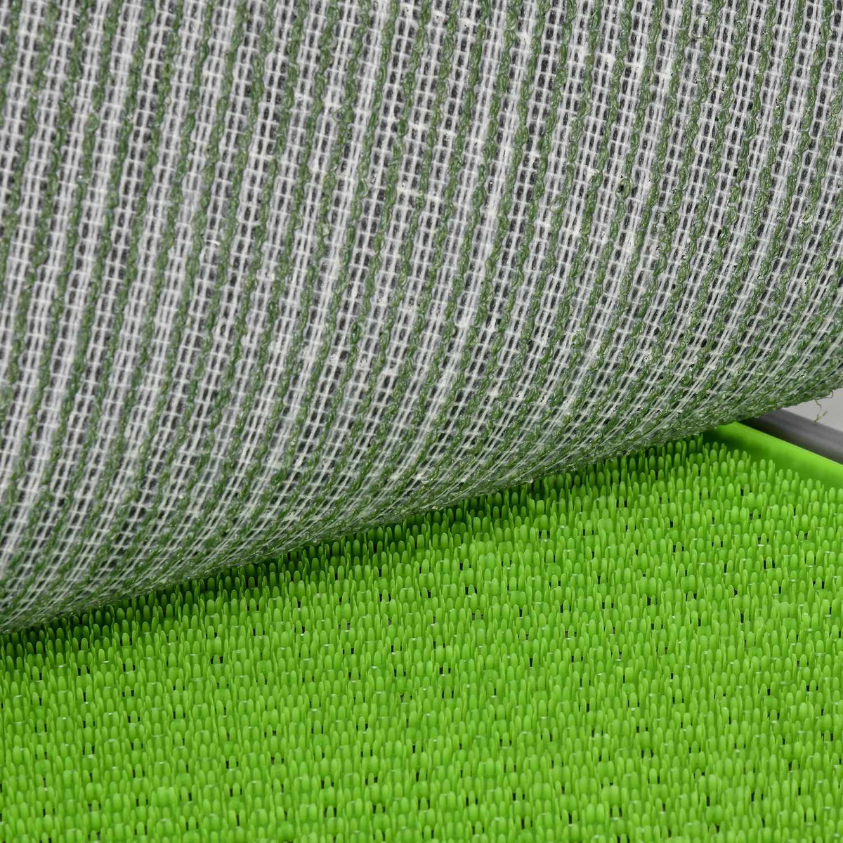 Dog toilet dog toilet with 2 grass mats, tray for potty training, puppy toilet for puppies indoor outdoor green 67 x 41 cm