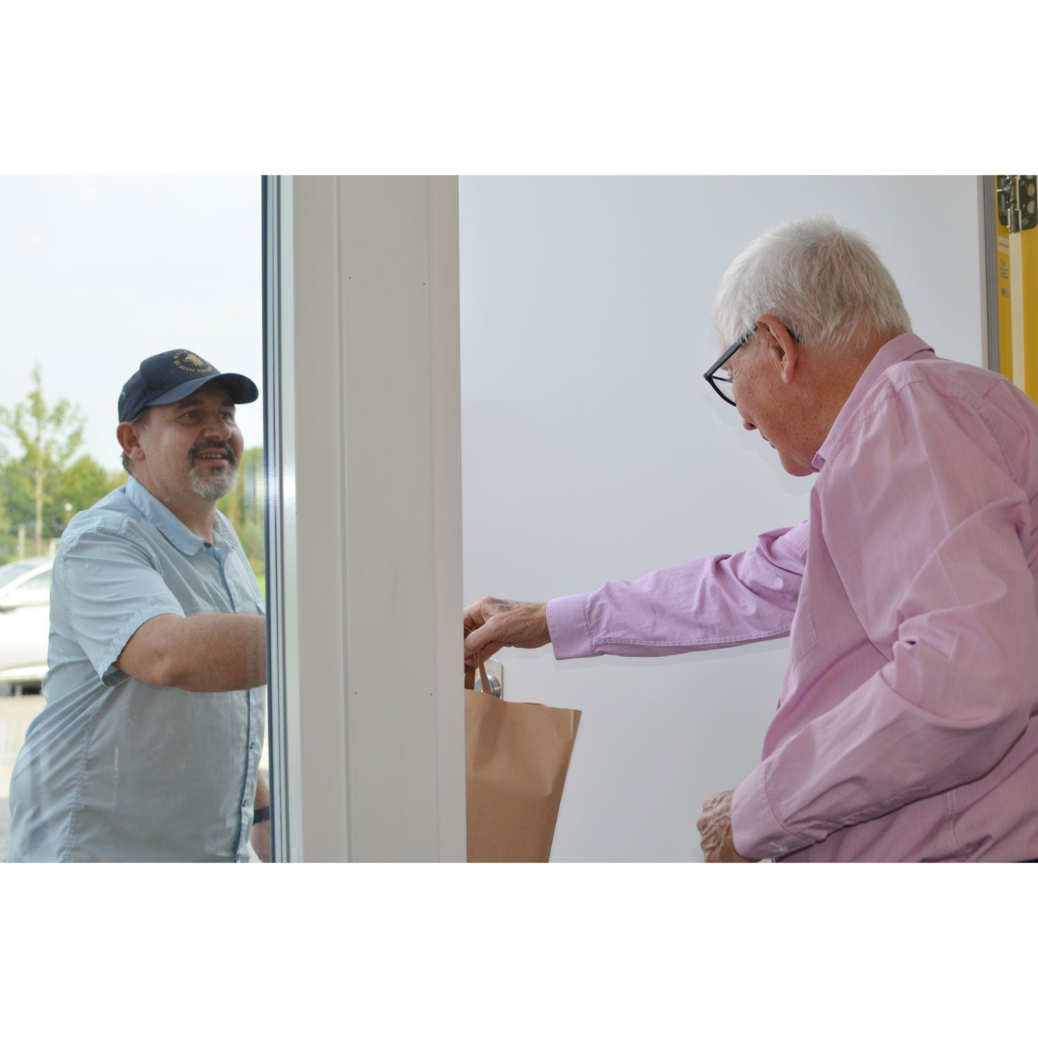 Doorbell with video function