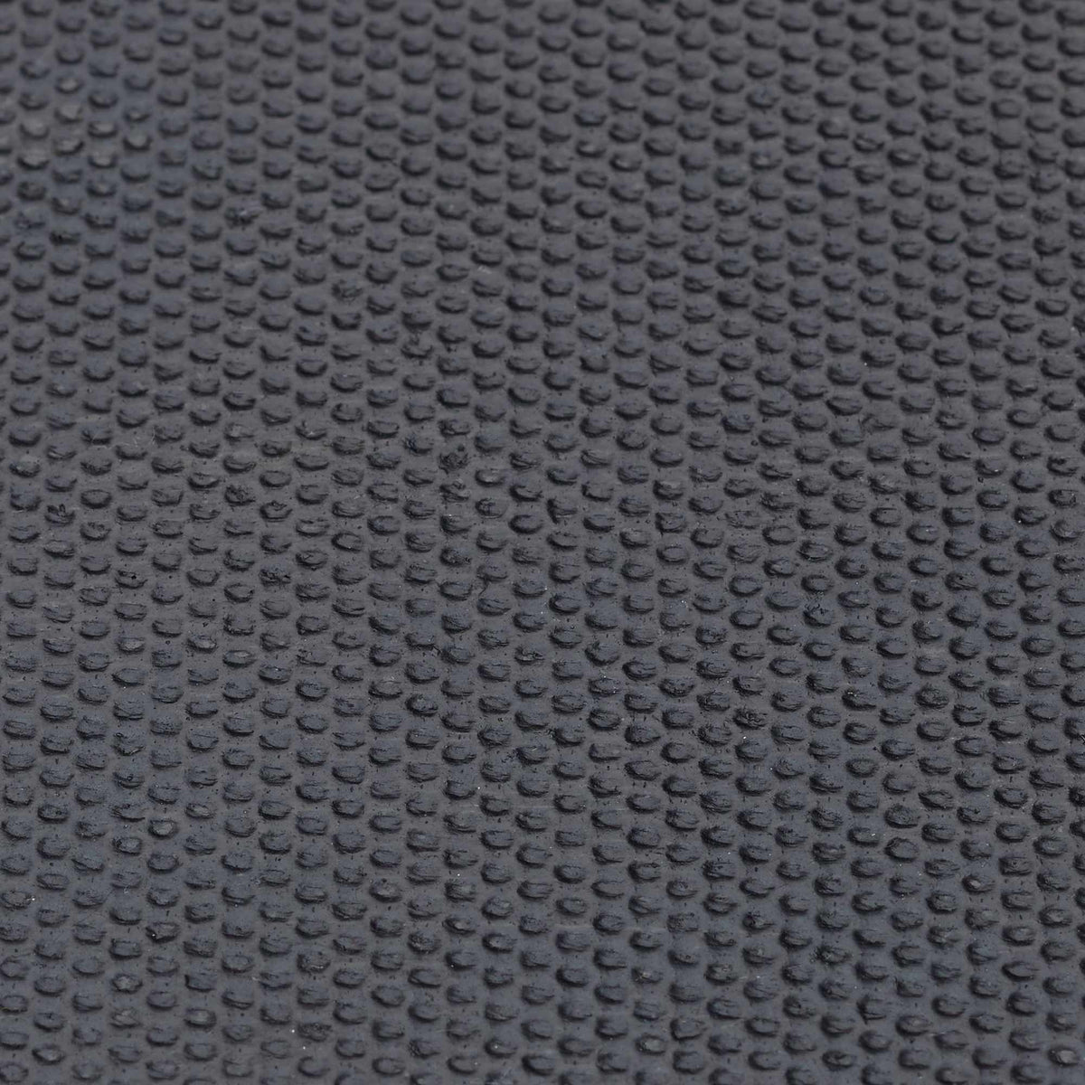 Dotted coconut fiber doormat