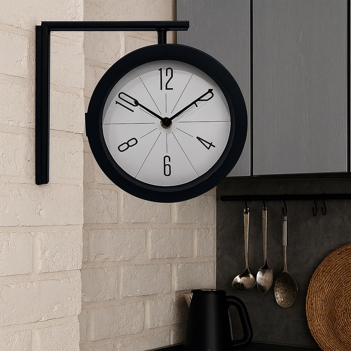 Double-Sided Modern Wall Clock – Silent Movement