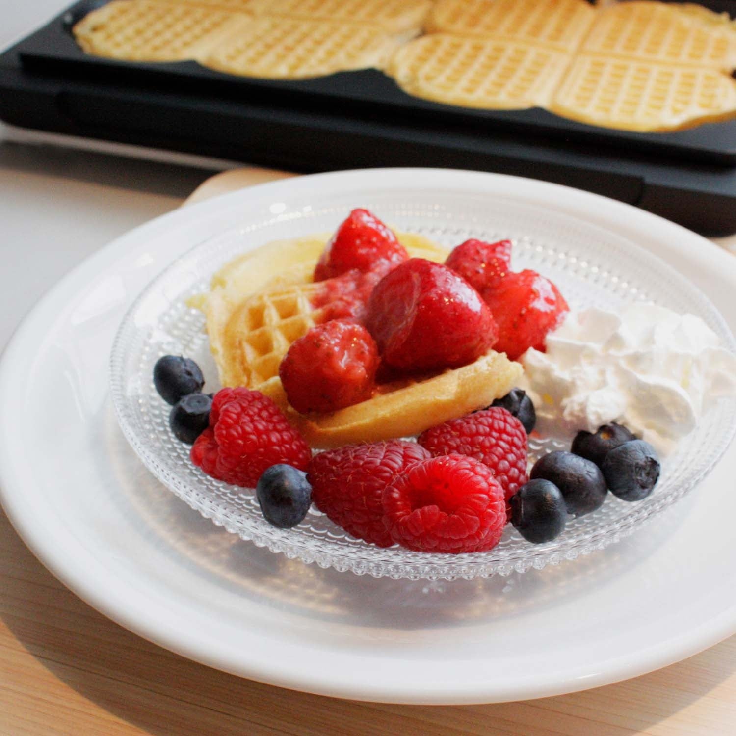 Double Waffle Maker, White Ceramic Surface