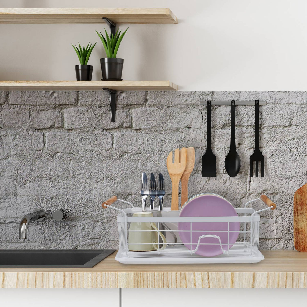 Drain stand with automatic drain